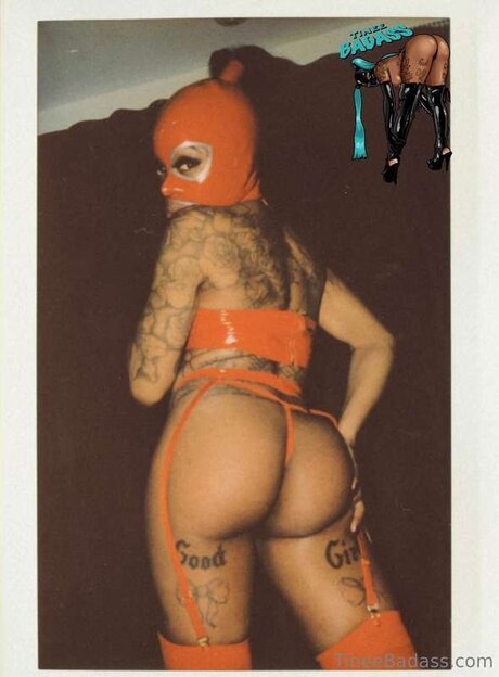 Tineebadassfree ポルノ女優 写真