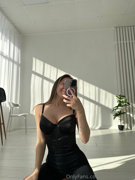 Vividveronica ヌードスター 写真