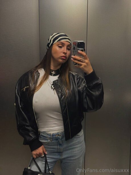 Aisuxxx セックスモデル 画像