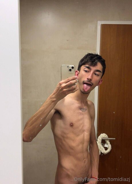 Tomidiazj ポルノスター セクシー 画像