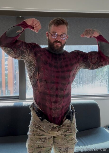 Freedurden セクシーなスター 写真