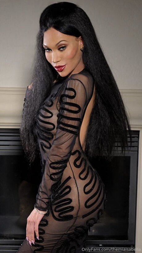 足 熟女 オンリーファンズ ヌード 画像