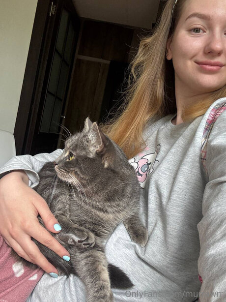 Murrawrr ホットなモデル 写真