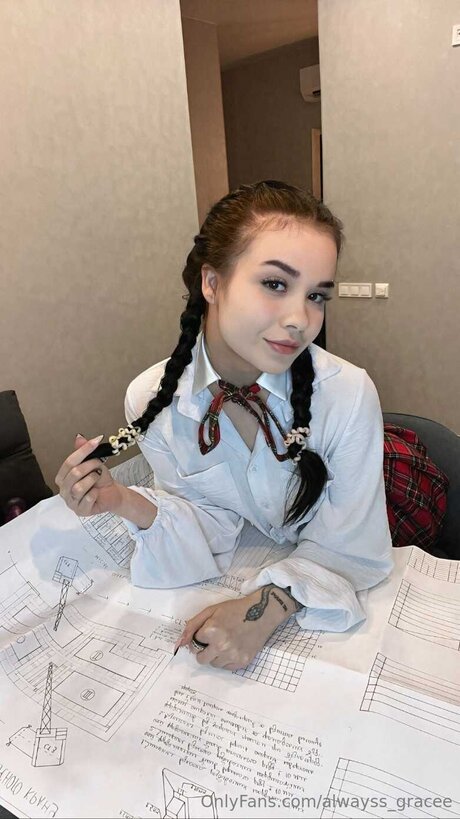 巨尻熟女オンリーファンズ 無料ヌード 画像