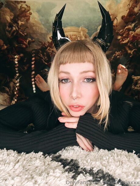 Danisophiaxxx 裸のポルノスター 写真