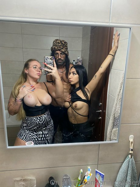 Arina Kortchov セクシーモデル 写真