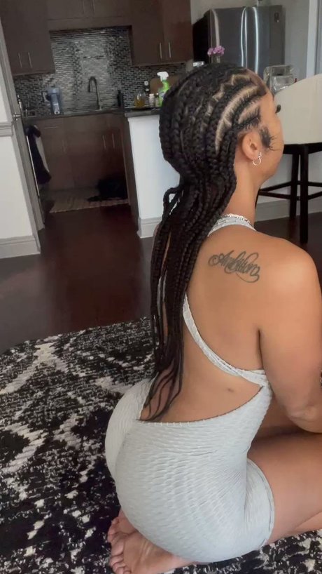 ブロンドのお尻オンリーファンズ 無料 写真