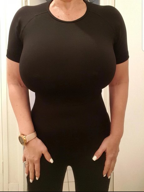 熟女の足オンリーファンズ ベスト 写真