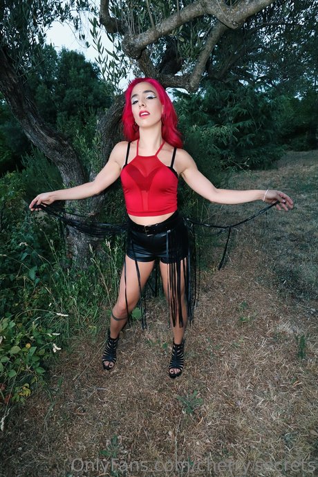 Cherry Love_ プロフィール写真