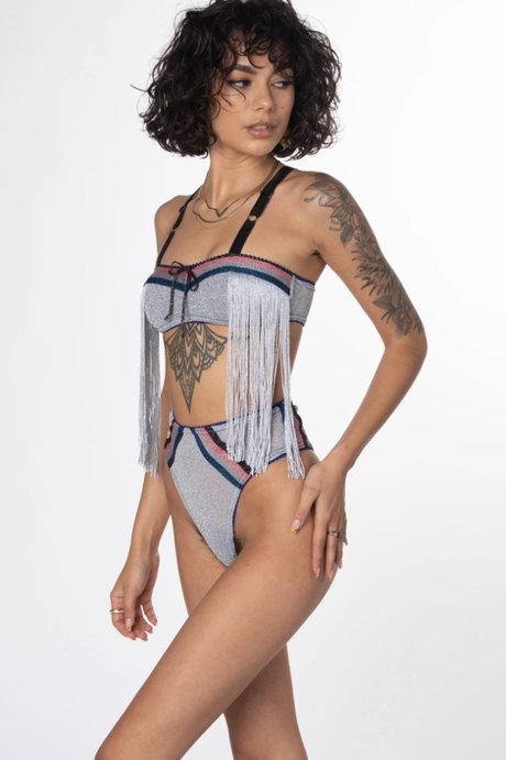 ホットなティーンオンリーファン xxx 画像