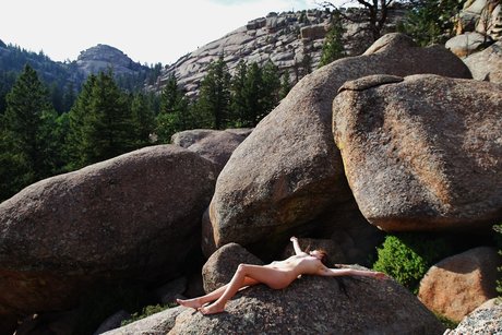 Dayzea 裸モデル 写真