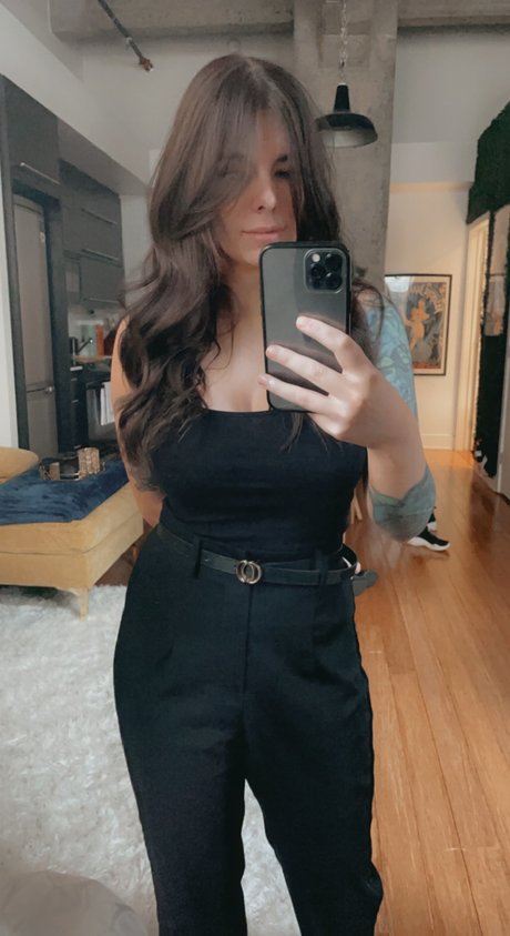 Crystal creeps セックススター アーカイブ