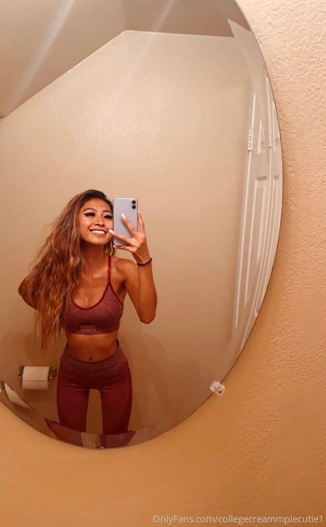 カーリーエボニーオンリーファンズ 無料ヌード アーカイブ