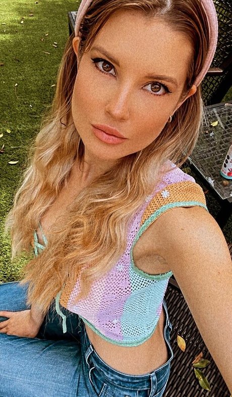 フェイシャルオンリーファンズ ホットセックス 画像