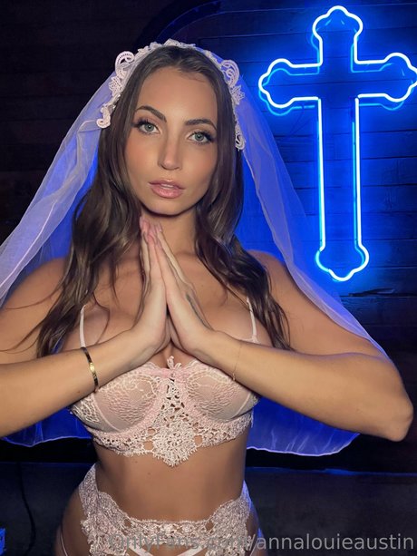 Anna Louise 無料モデル 写真