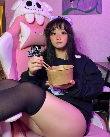 Mooncak eva_ 独占モデル 写真