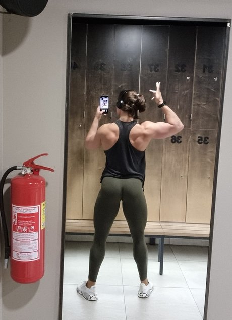 巨尻オンリーファン HD 画像