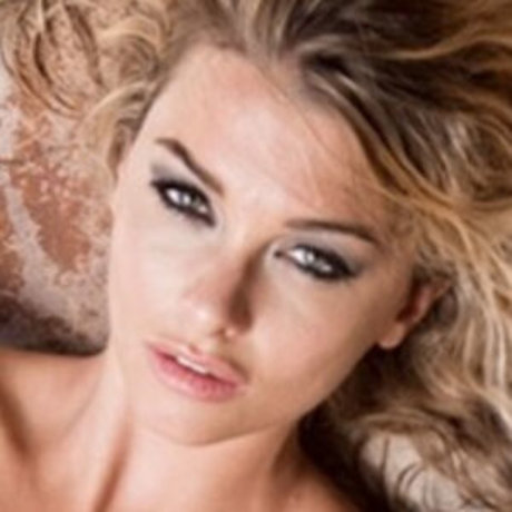 Emily Sears ポルノスター パーフェクト 画像