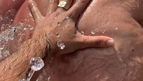 タトゥーオンリーファン エロ 写真