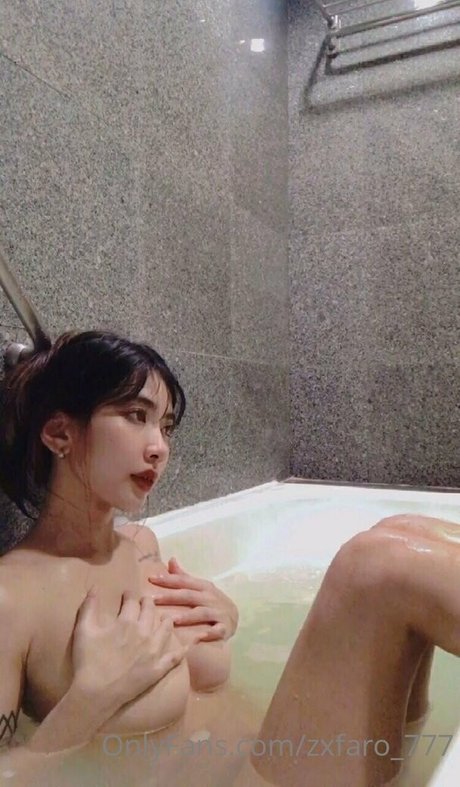 zxfaro 777 ヌードモデル 写真