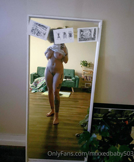 アラブのゲイオンリーファンズ エロチック 写真