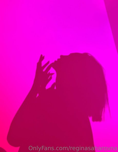 Regina Sahar xxxポルノスター 写真