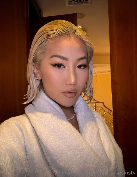 Jennierosesinstv HDポルノスター 画像