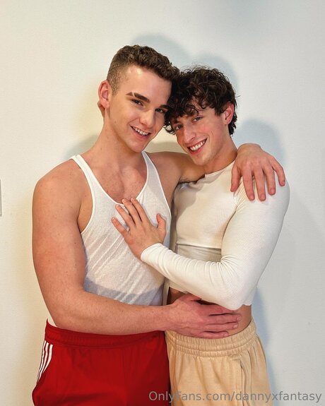 Dannyxfantasy ポルノモデル 画像