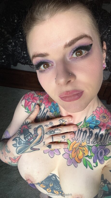 Vermilionvixen 素敵なモデル 画像