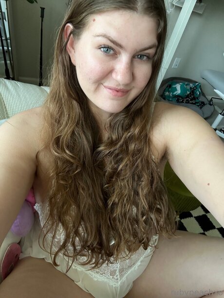 Rubypeachxo ポルノスター エロティック 写真