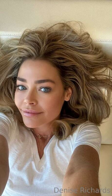 Deniserichards ポルノ女優 アーカイブ