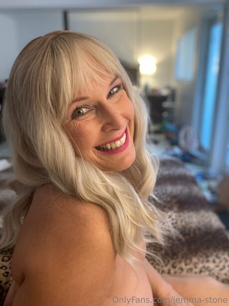 Jemma Stone ヌードモデル 画像