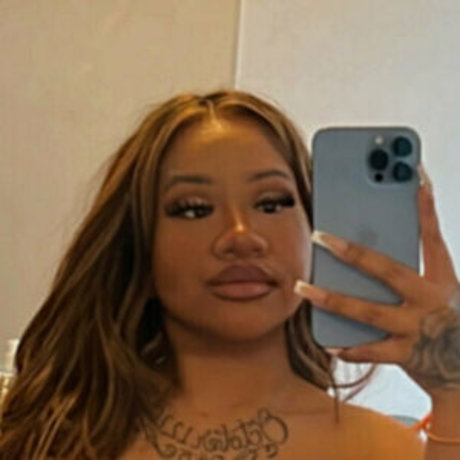 カービースターオンリーファンズ ポルノグラフィック 写真