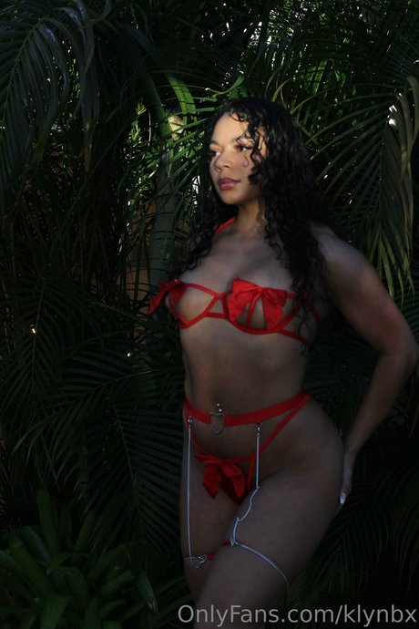 Koryanna Beavers 完璧なスター ギャラリー