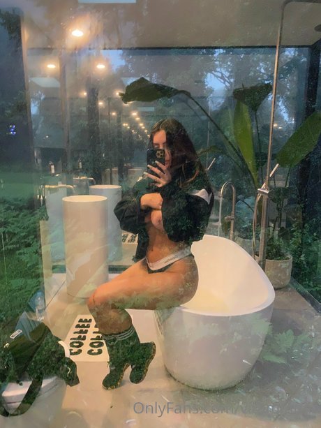 ssbbw オンリーファンズ ヌード 写真