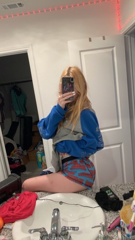 Rebecca Espinoza Rothrock_ ホット女優 アーカイブ