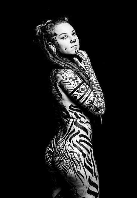 巨乳アマチュアオンリーファンズ えろ 画像