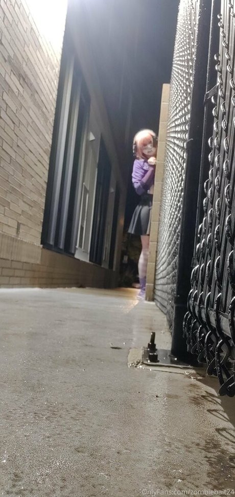 OP オンリーファンズ ポルノ 写真