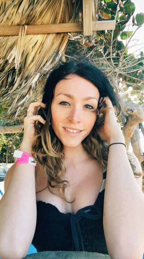 Zoey Taylor xxxモデル 写真