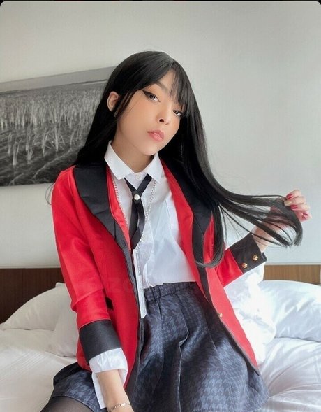 zoey nyu 裸のモデル 写真