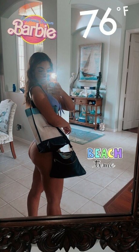 Zoey Kouskousakis ホットなモデル 画像