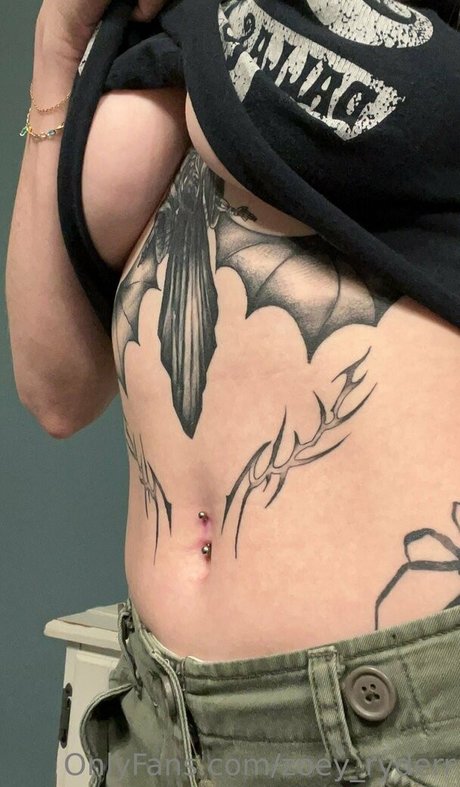 ティーンランジェリーオンリーファンズ アートヌード 写真