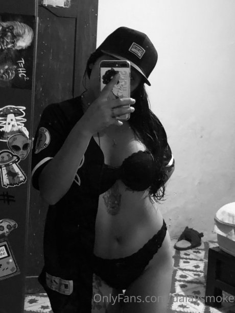 金髪の筋肉オンリーファンズ ポルノ 写真