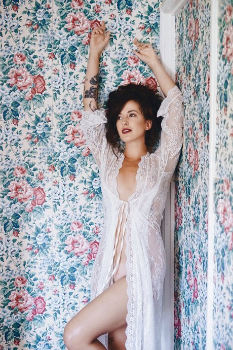 Diary For Lovers アートスター 写真