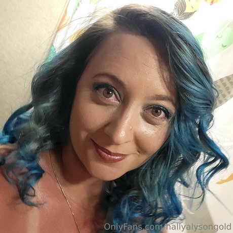 Hally Alyson プロフィール写真