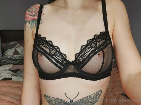 Katie Cooper アート女優 ギャラリー