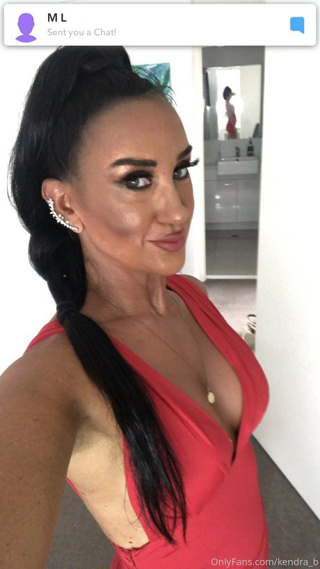 Kendra Banks 裸の女優 写真