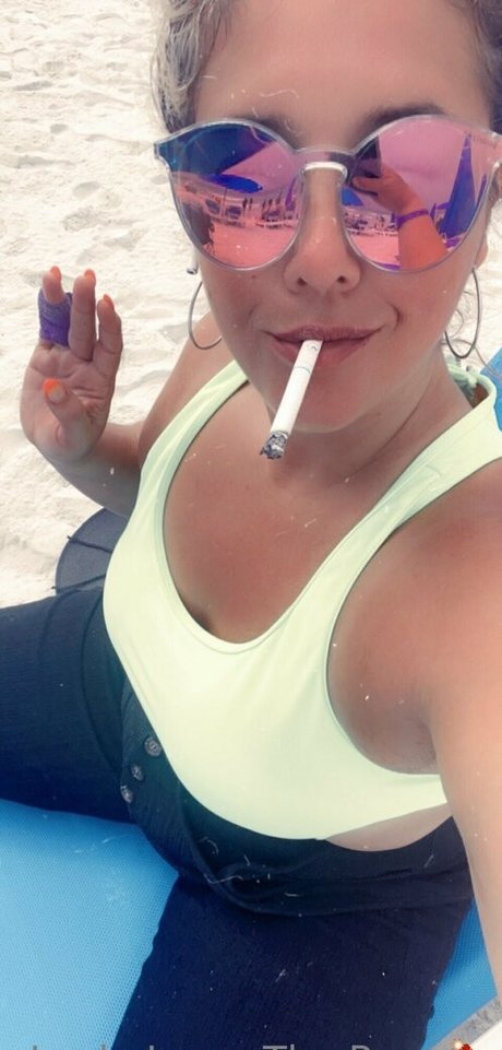 Layla Jones ホットスター アーカイブ