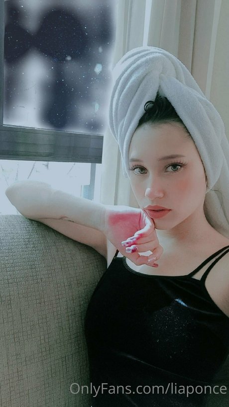 Lia Ponce トップスター 写真