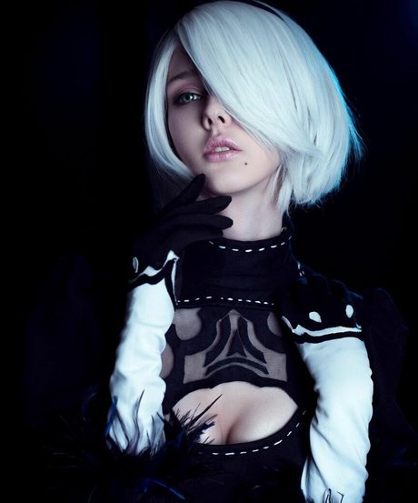 Nelly Laufeyson アートポルノスター 写真